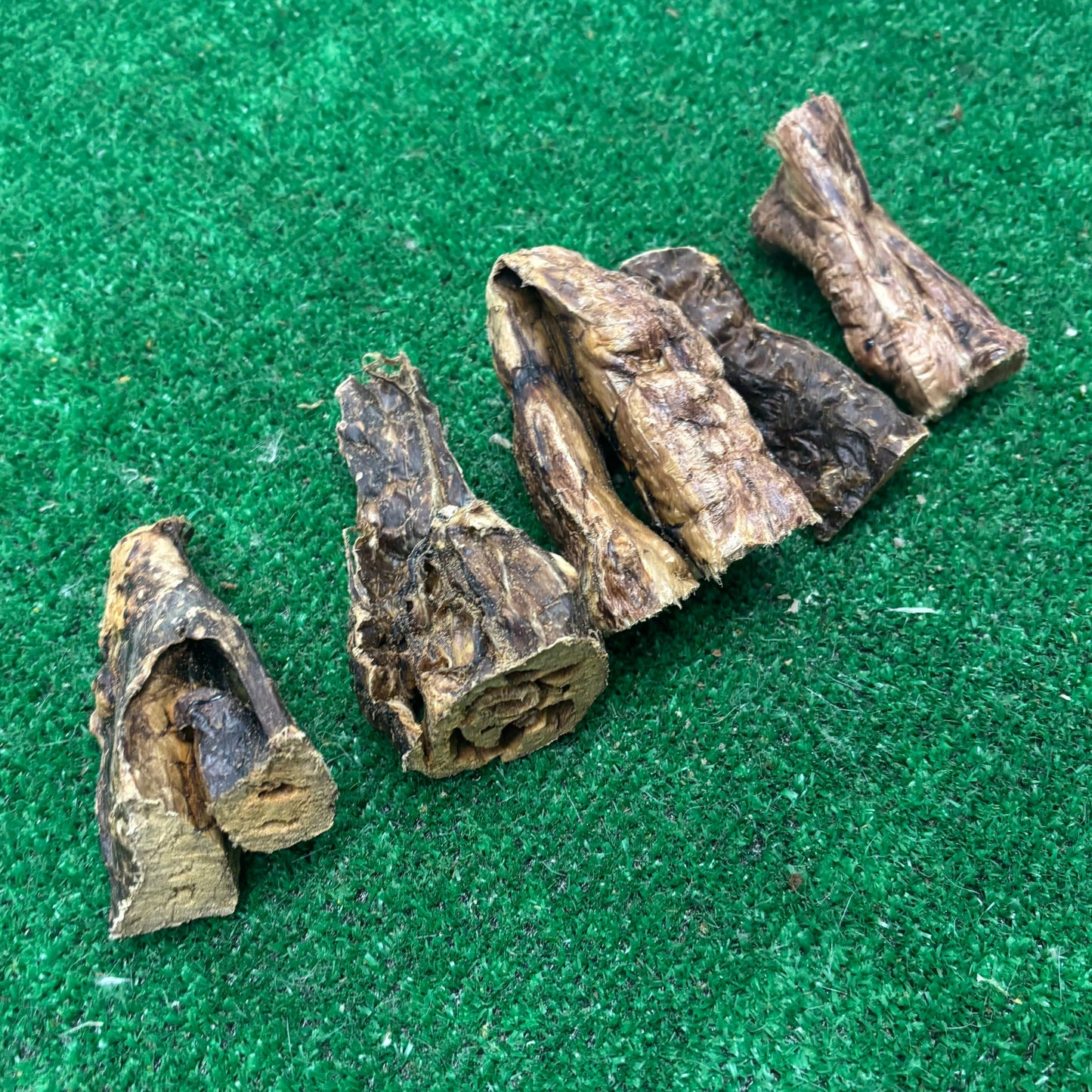5 Puffed Beef Lung - Natural Doggy Treats