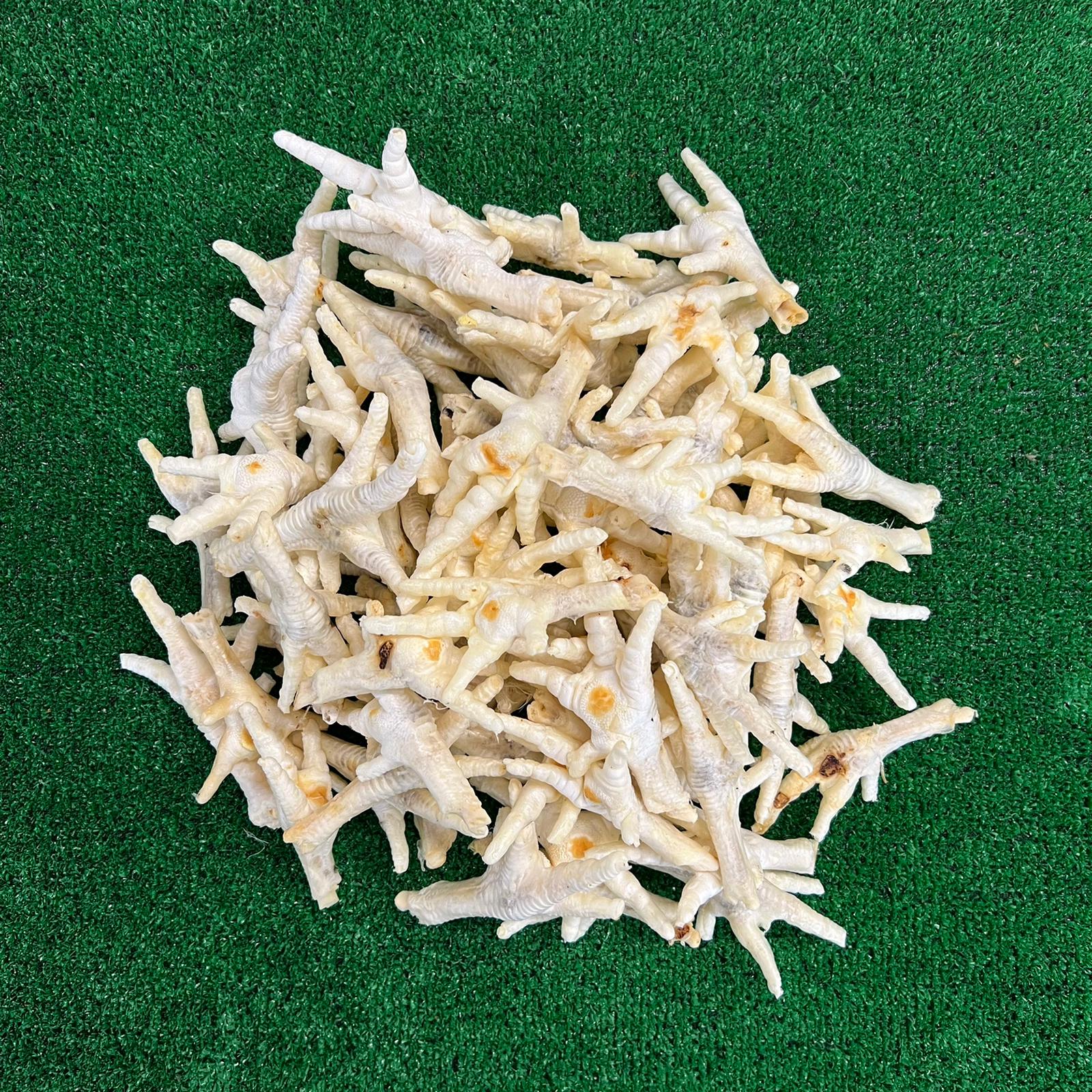 50 x Puffed Chicken Feet - 100% natural, free from raw hide & any hidden nasties.